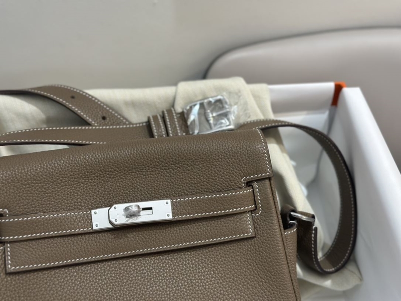 Hermes Kelly Messenger